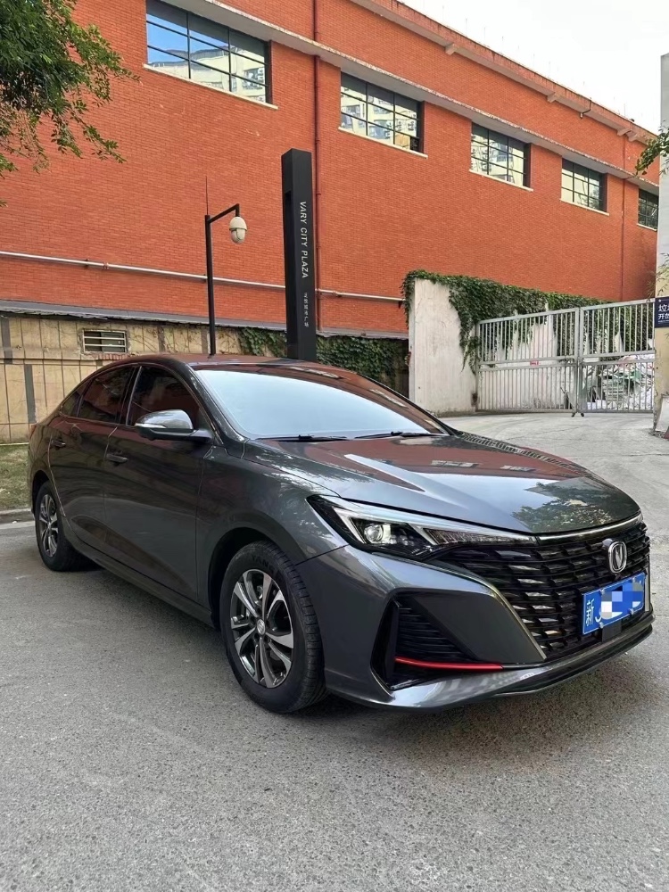 成都24年長安汽車逸動2