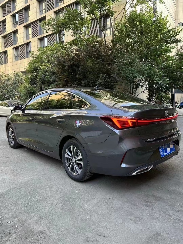成都24年長安汽車逸動7