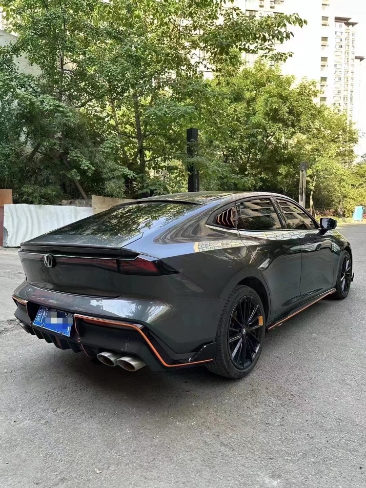 成都24年長安汽車UNI9