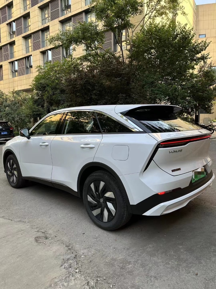 成都25年啟辰大V7