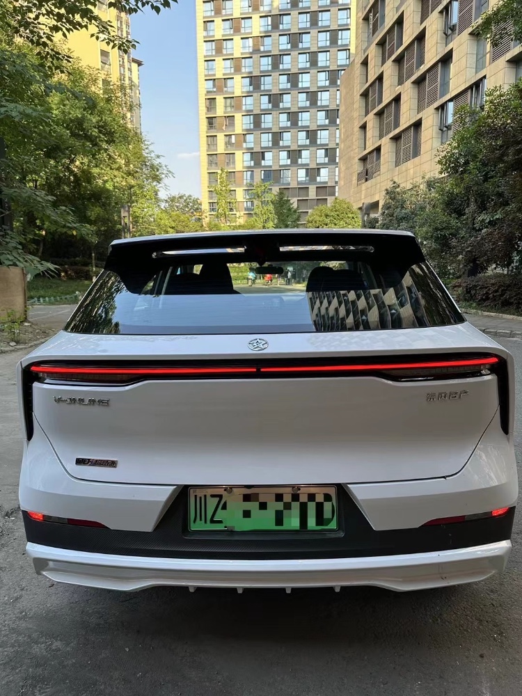 成都25年啟辰大V8