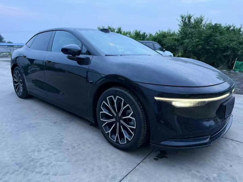 威海24年極氪汽車0073