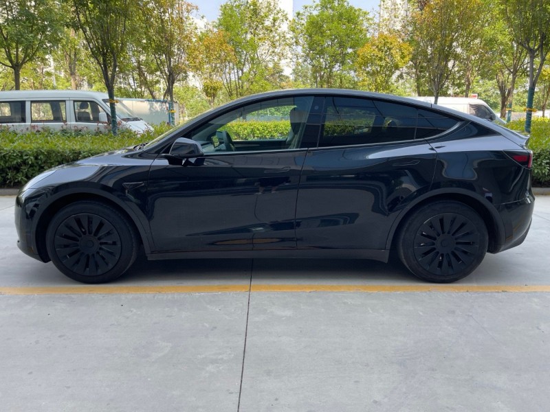 濟寧23年特斯拉MODEL Y7
