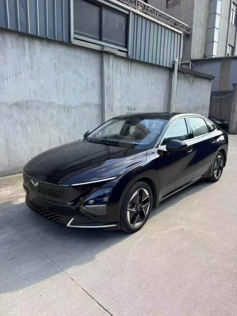 紹興24年五菱汽車星光3
