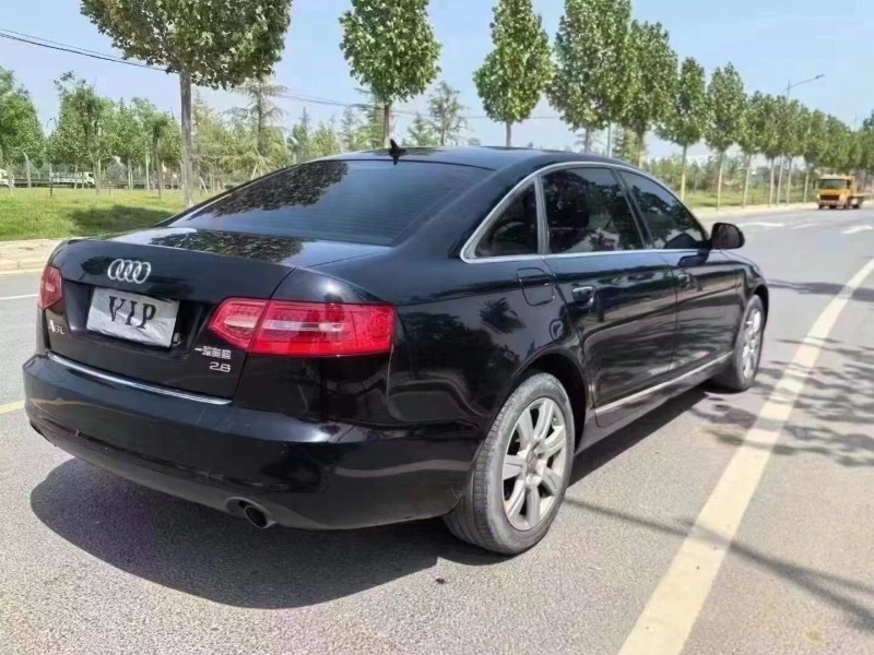 鄭州11年奧迪A6L8