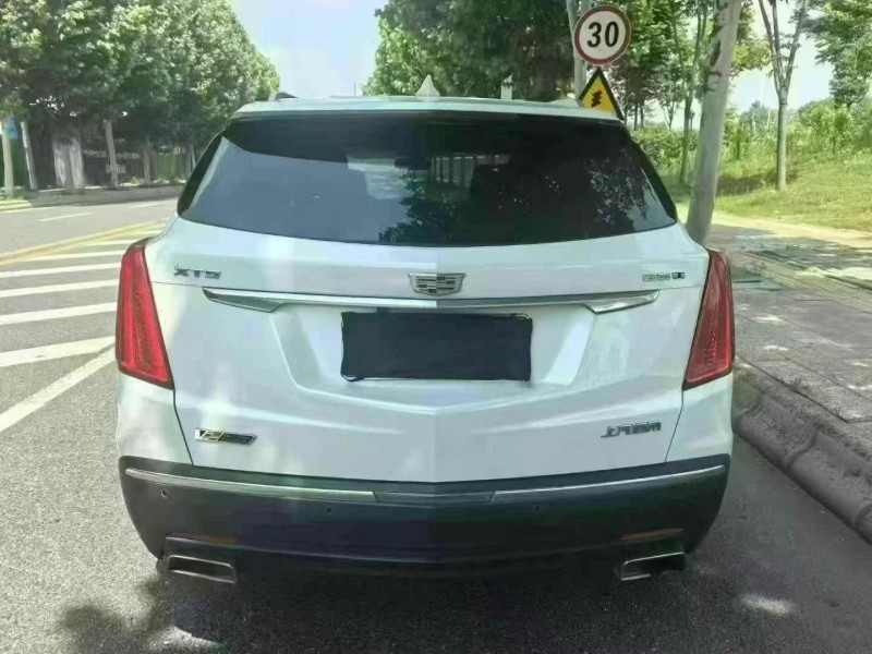 武漢17年凱迪拉克XT59