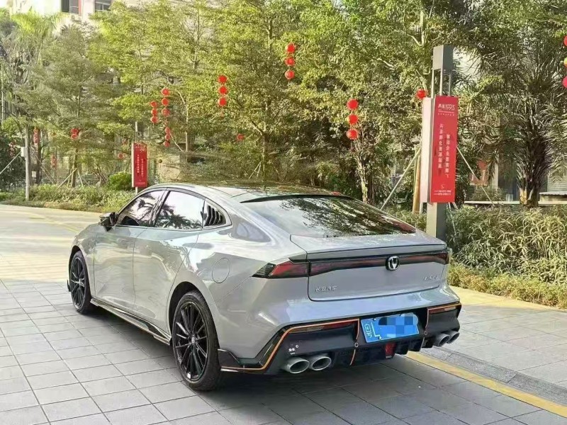 深圳23年長安汽車UNI7