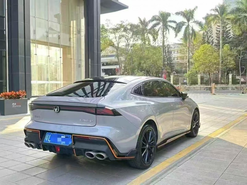 深圳23年長安汽車UNI8