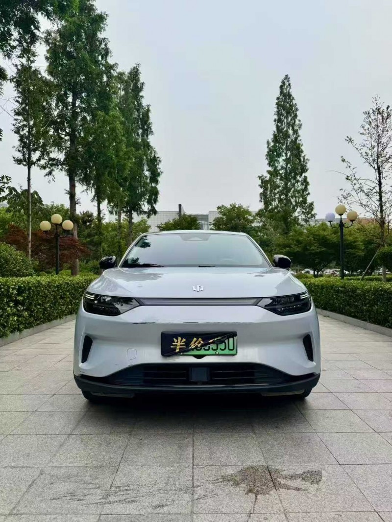煙臺23年零跑汽車C111