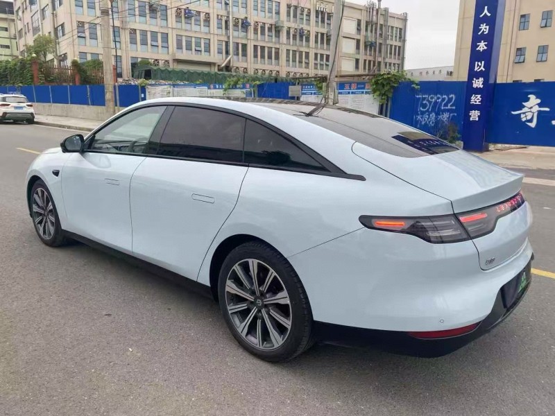 長沙24年零跑汽車C018