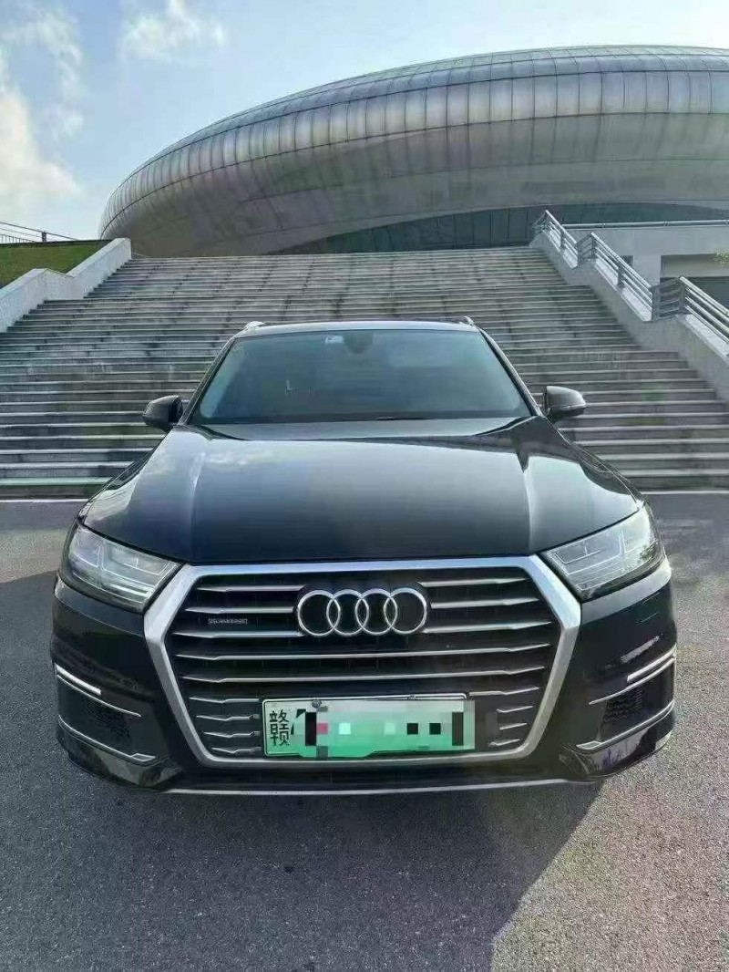 新余19年奧迪Q71