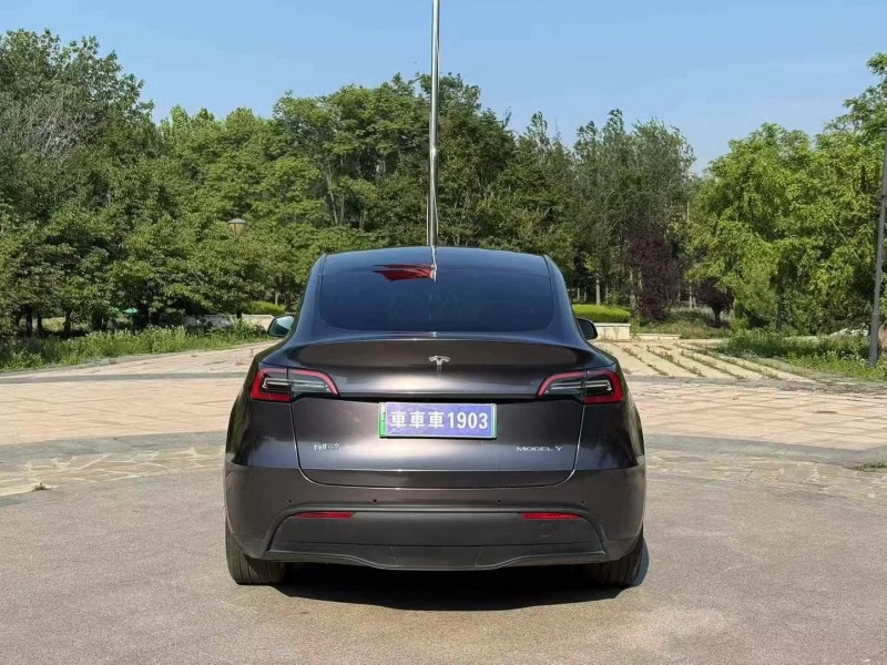 濟寧24年特斯拉MODEL Y9