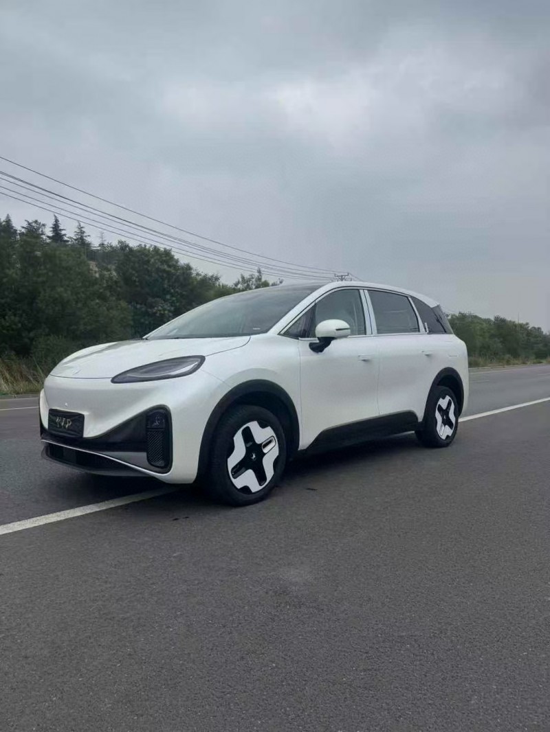 邯鄲25年極狐汽車考拉2