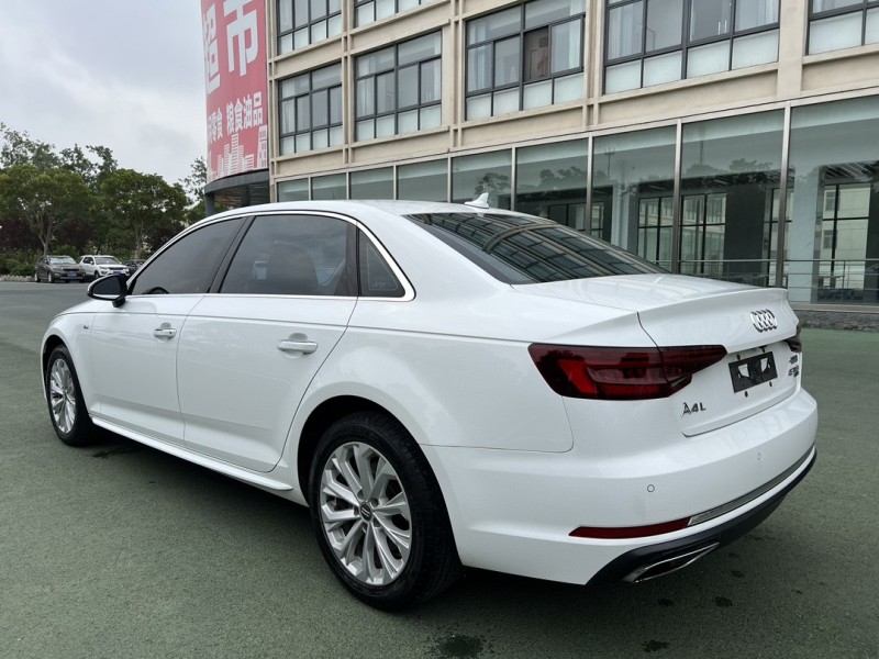 鹽城19年奧迪A4L8