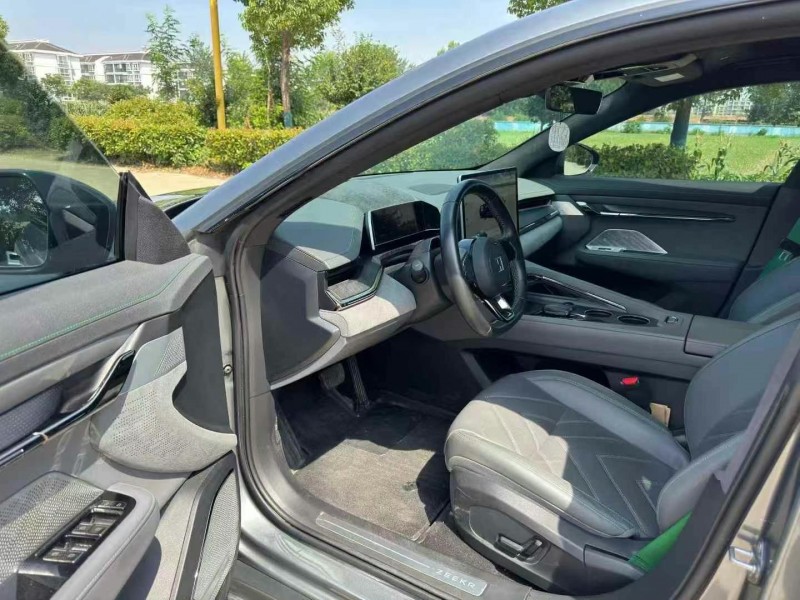 無錫22年極氪汽車0016