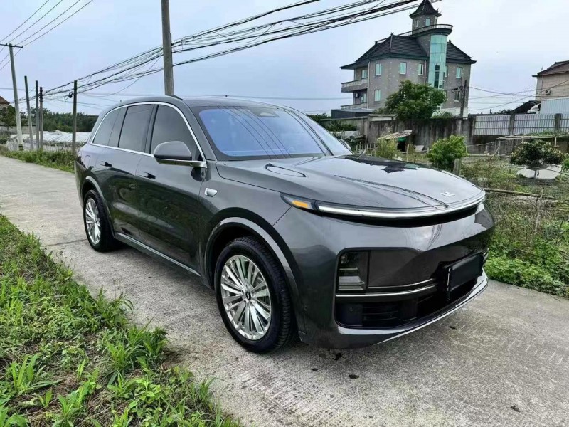 嘉興23年理想L82