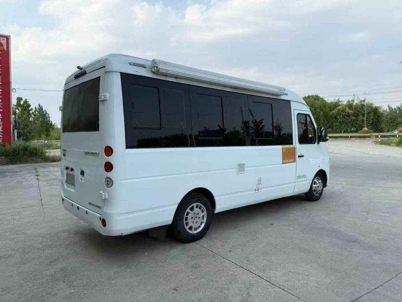 徐州22年五菱汽車晴空8