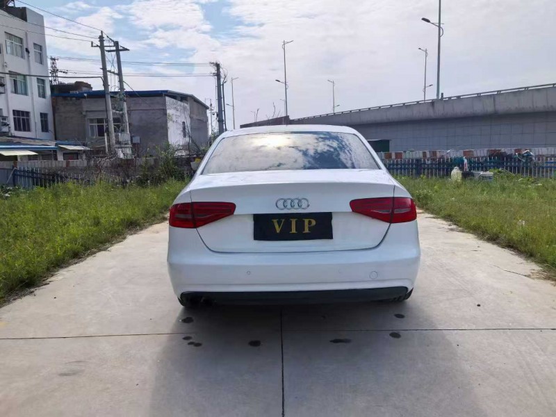 襄陽15年奧迪A4L9