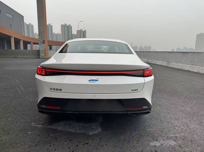 蘇州25年長安汽車歐尚8