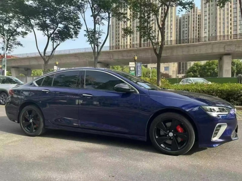 襄陽22年別克君威4