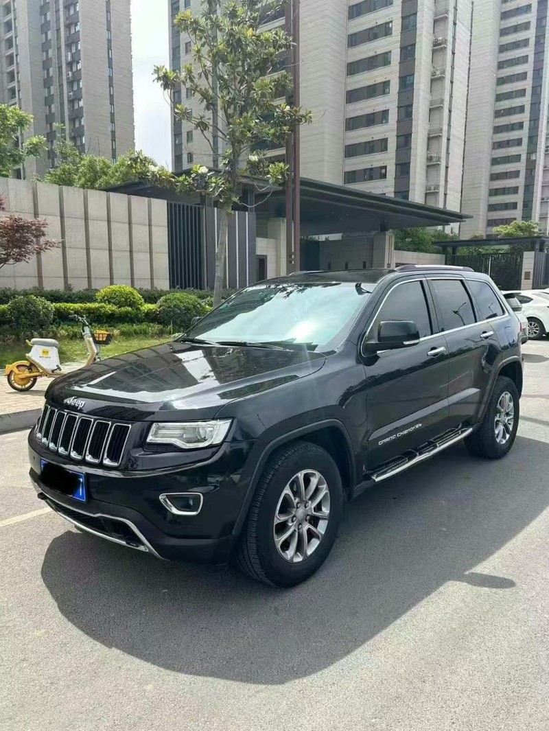 马鞍山17年Jeep大切诺基2
