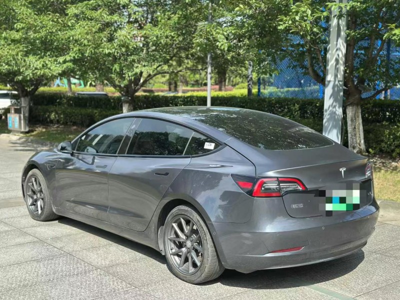 紹興22年特斯拉MODEL 37