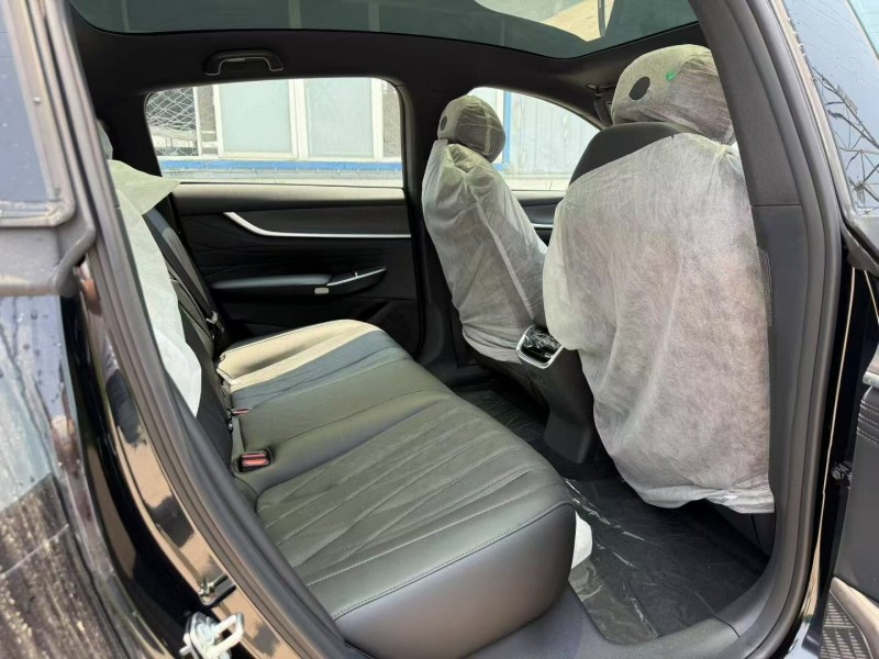 天津25年長安汽車啟源4