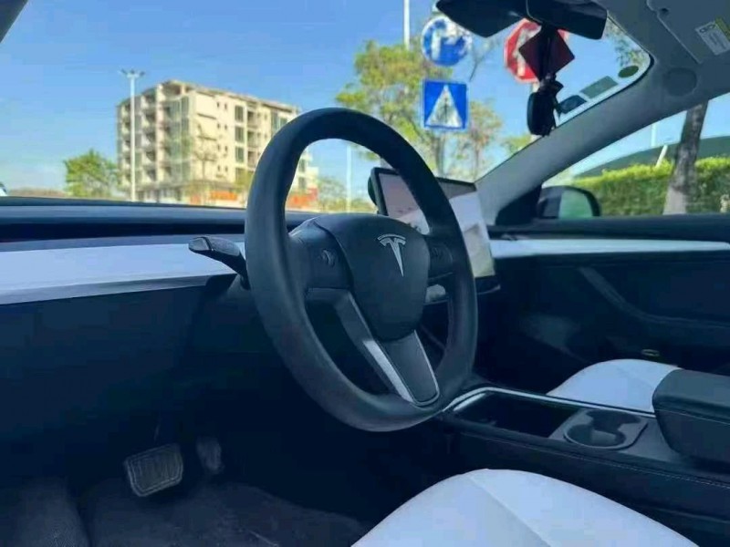 深圳22年特斯拉MODEL 35