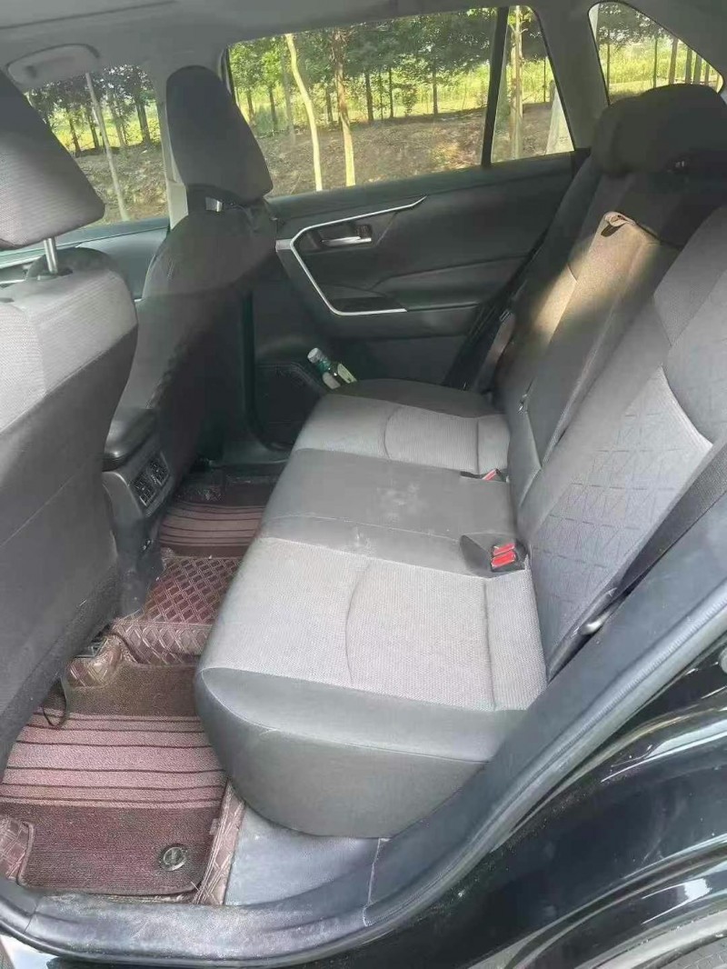 日照23年豐田RAV4榮放6