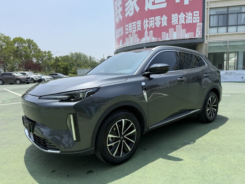 鹽城25年長安汽車啟源2