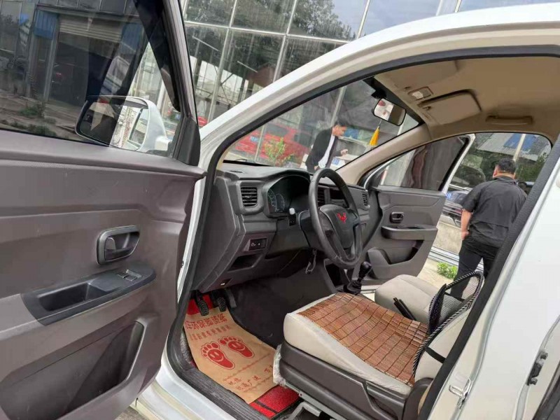 徐州21年五菱汽車宏光4