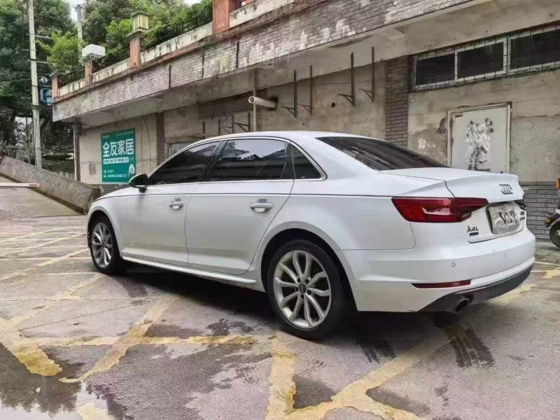 銅仁17年奧迪A4L7