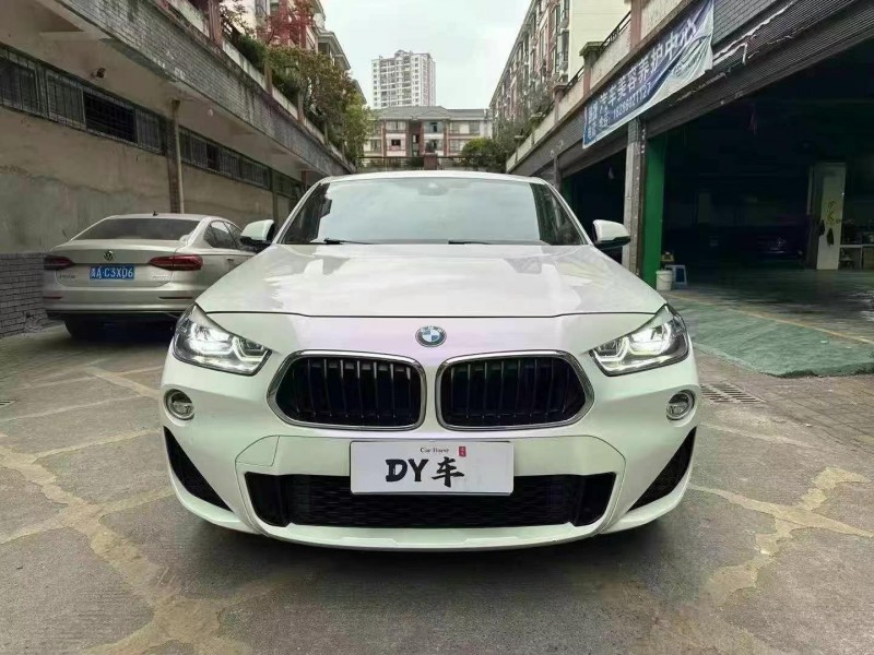 安順19年寶馬X21