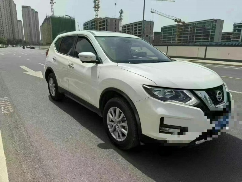 鄭州20年日產奇駿3