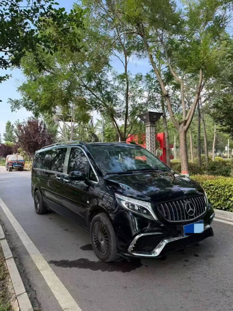 淄博21年奔驰威霆3