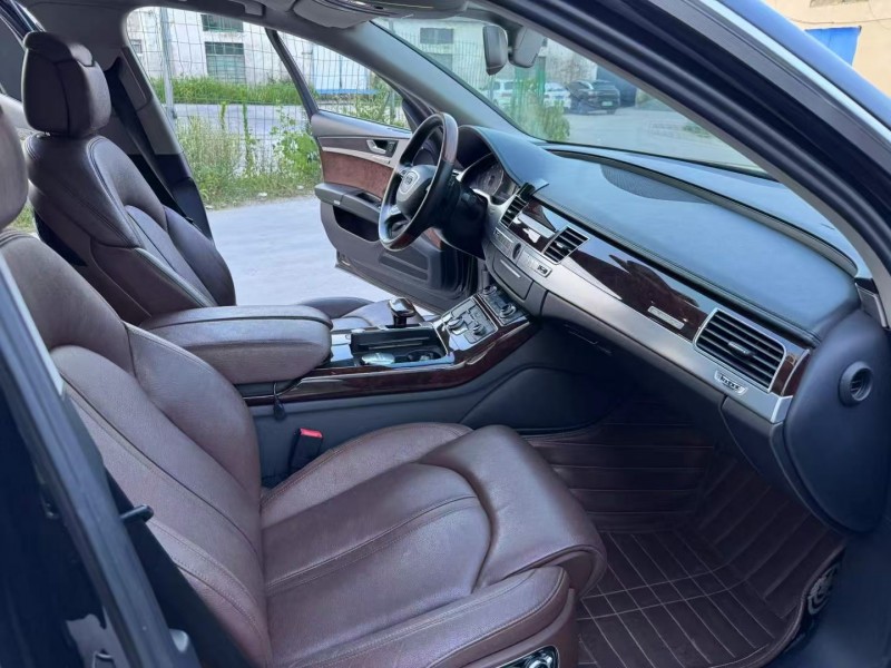 徐州13年奥迪A8L5