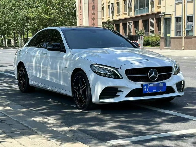 郑州21年奔驰C2