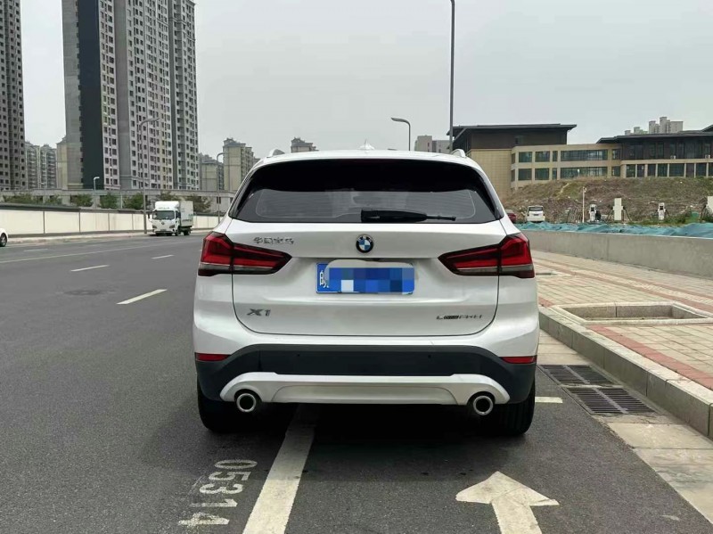 鄭州21年寶馬X19