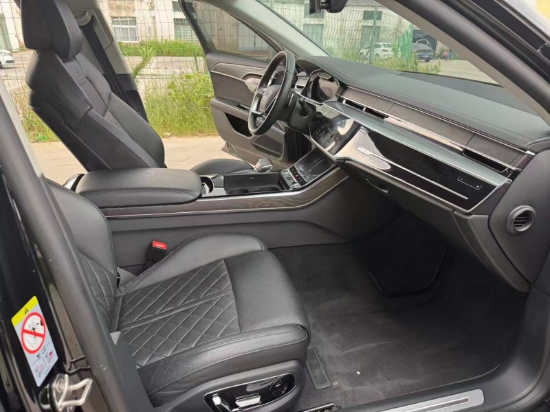 徐州22年奥迪A8L4