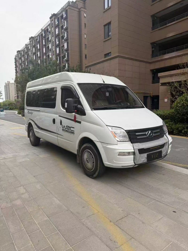 徐州23年大通V802