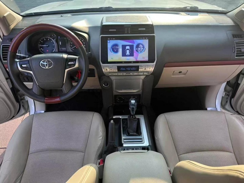 佛山19年豐田普拉多5