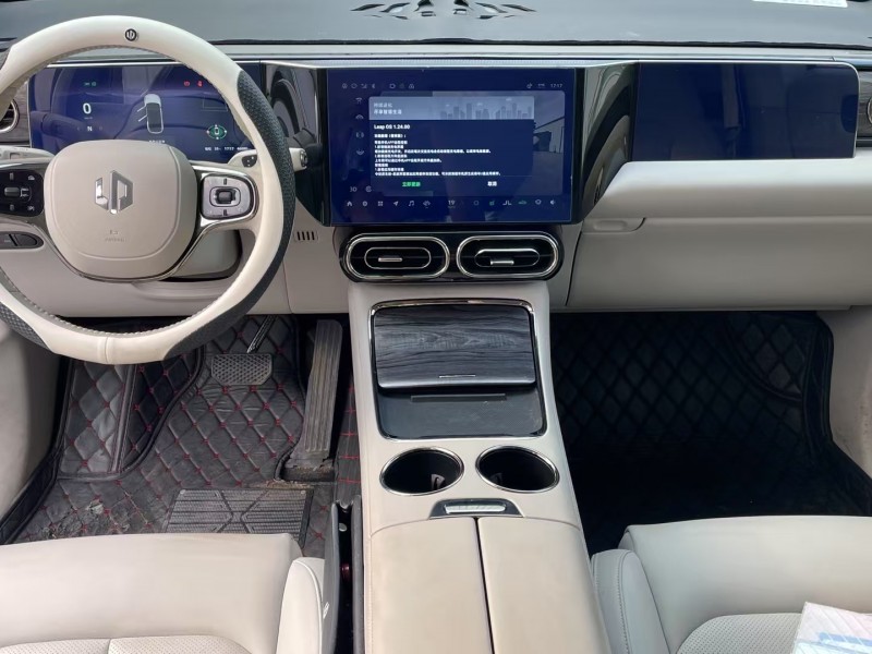 濟寧23年零跑汽車C115