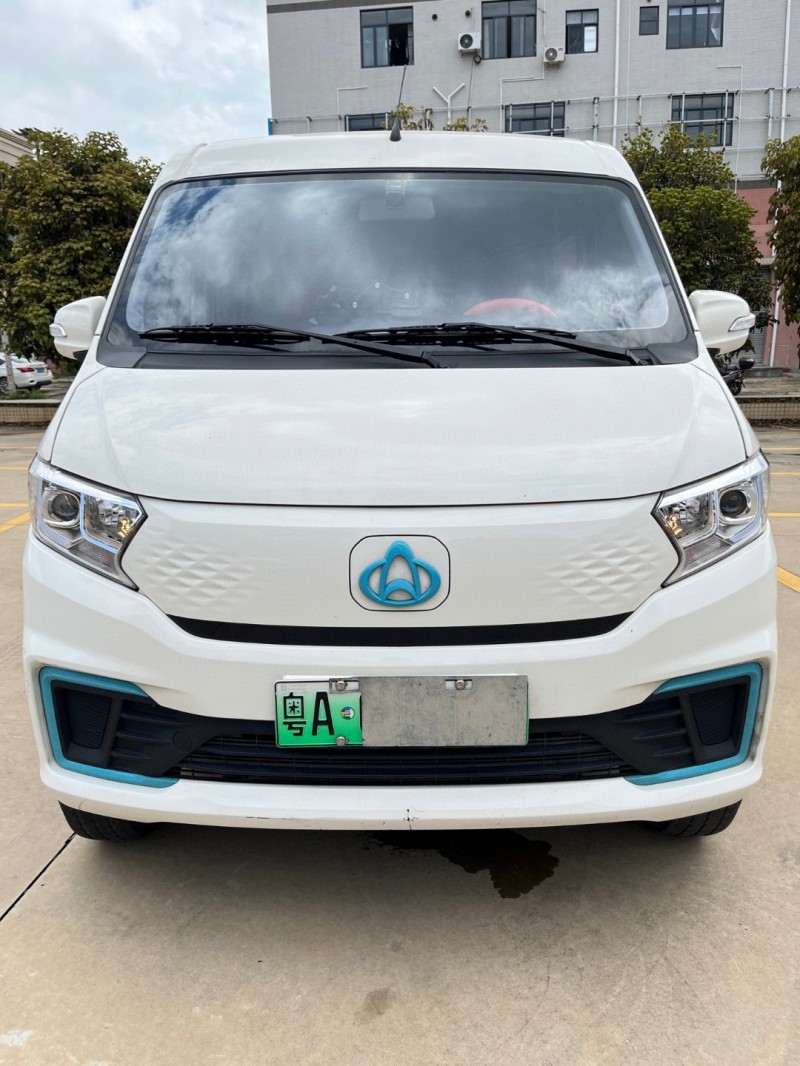 中山24年長安汽車跨越1