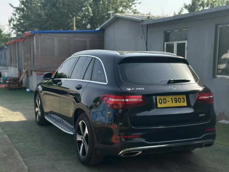 青岛17年奔驰GLC9