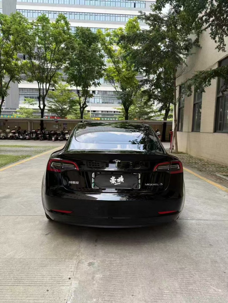 廣州22年特斯拉MODEL 35