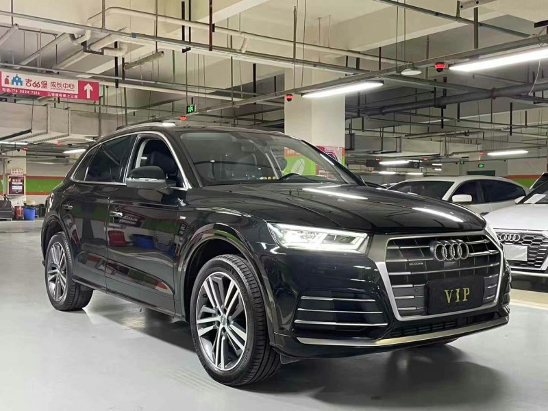 成都21年奥迪Q53