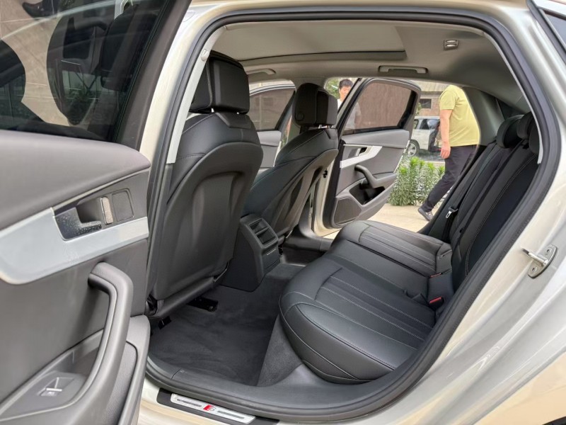 徐州24年奥迪A4L6