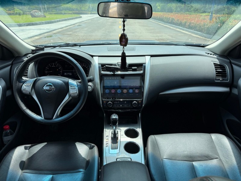 鹽城17年日產天籟6