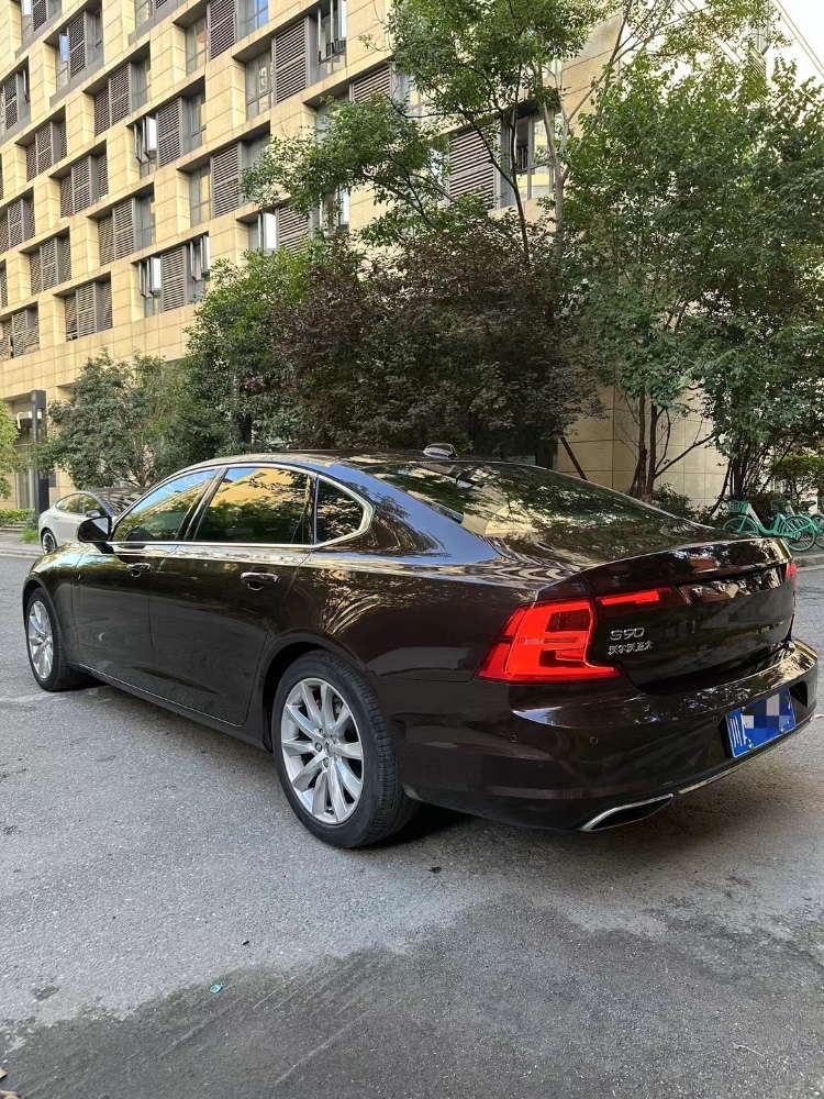 成都18年沃爾沃S907