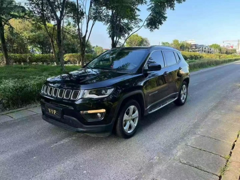 紹興20年Jeep指南者2